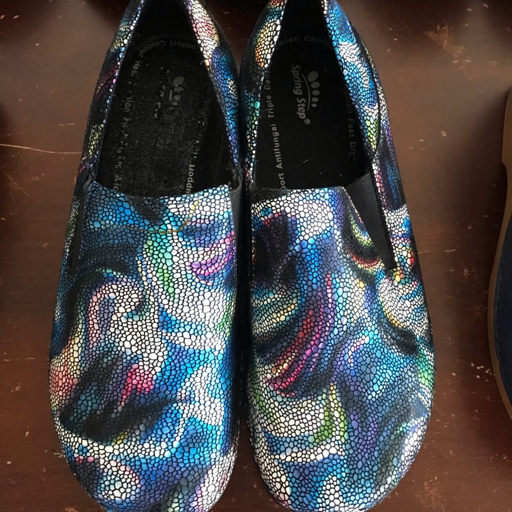 Women&#x27;s Multi-Color Spring Step Clog Size 9.5 - image 2